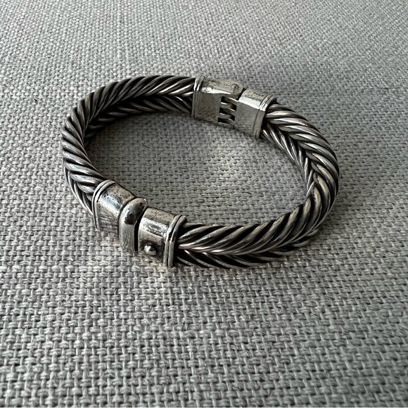 Silver Sculpted Balinese Rope Bangle Bracelet - Picture 3 of 8